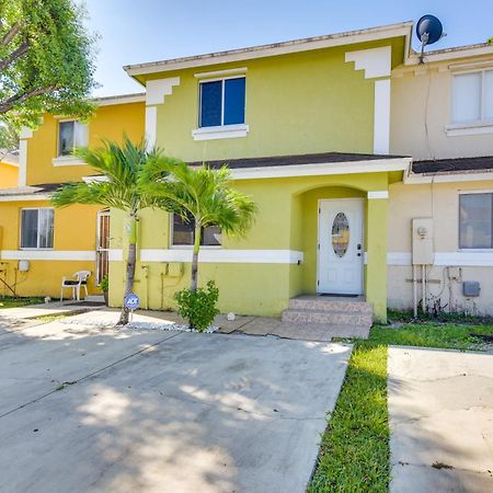 Opa-Locka Townhome, 15 Mi To Miami Beach! Opa-locka Exterior foto