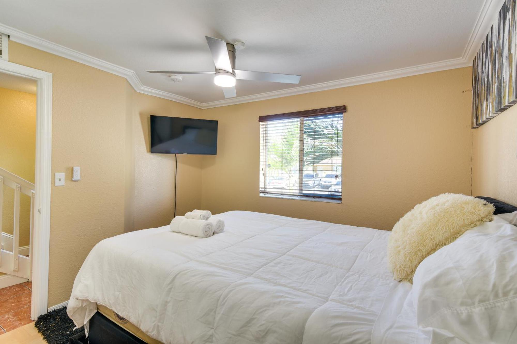 Opa-Locka Townhome, 15 Mi To Miami Beach! Opa-locka Exterior foto