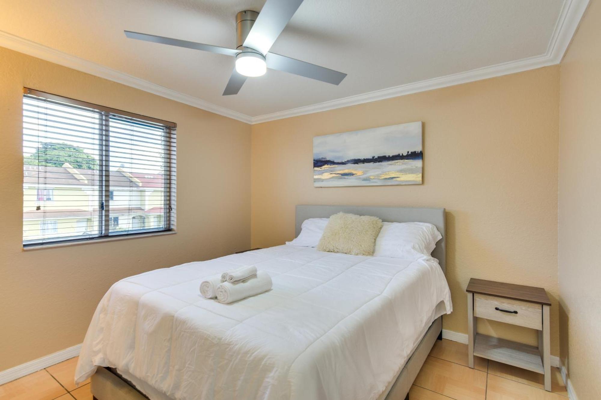 Opa-Locka Townhome, 15 Mi To Miami Beach! Opa-locka Exterior foto