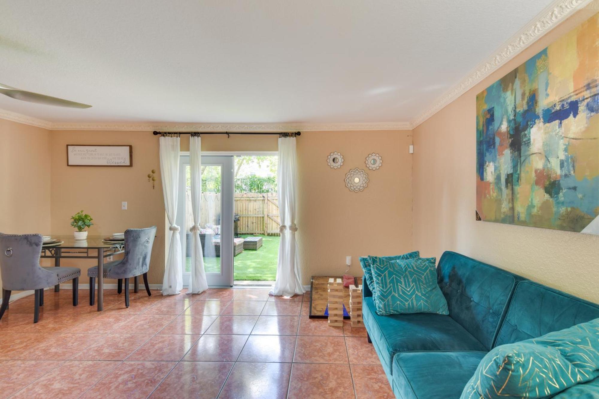 Opa-Locka Townhome, 15 Mi To Miami Beach! Opa-locka Exterior foto