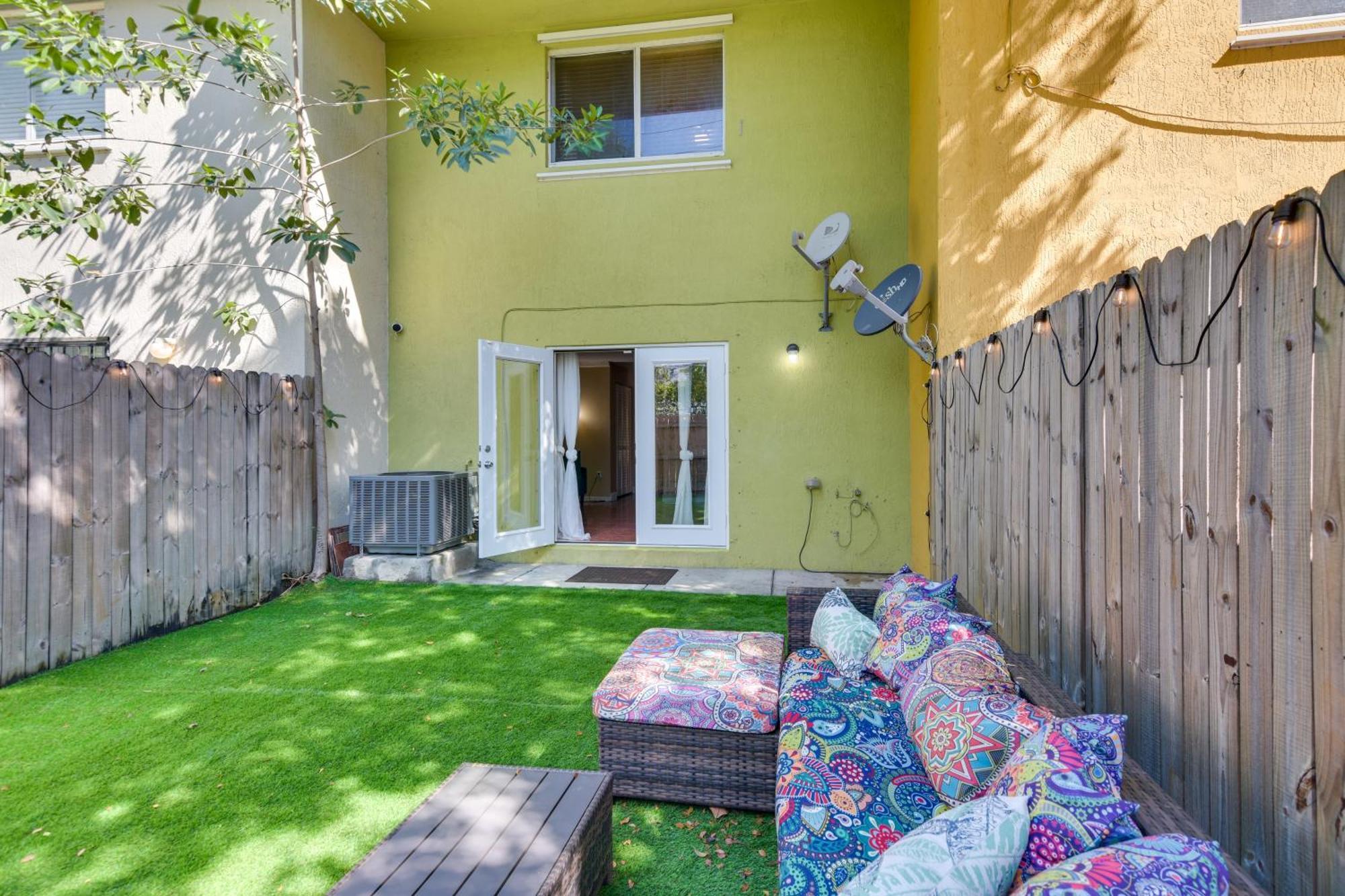 Opa-Locka Townhome, 15 Mi To Miami Beach! Opa-locka Exterior foto